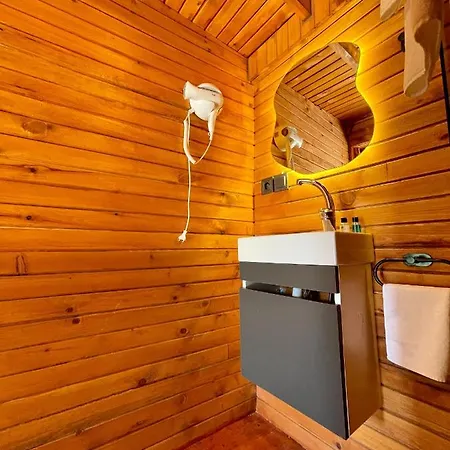 Campsite Bingidi Bungalov